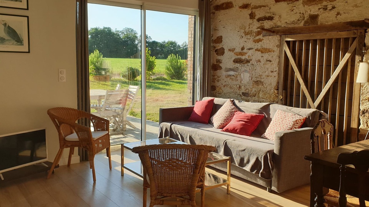 Chaumes-en-Retz Cottage | Le Pressoir: Spacious Gîte, full Nature, forest at 100m, Pornic at 20 Minutes