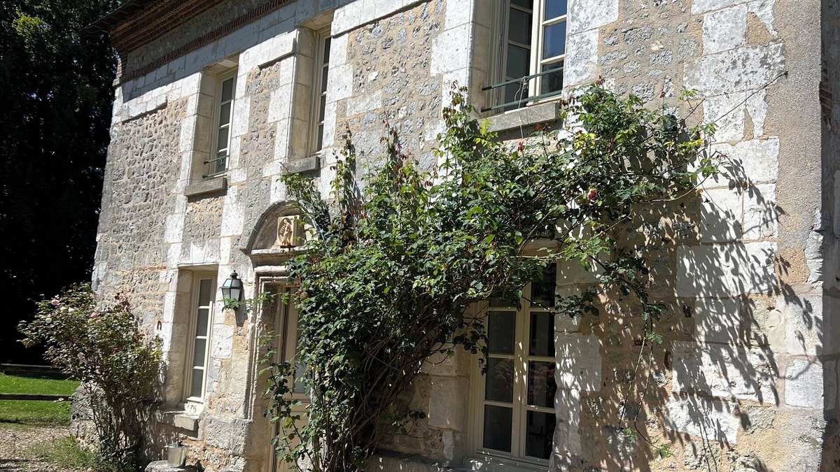 Mentheville Cottage | Le Prieuré manor house