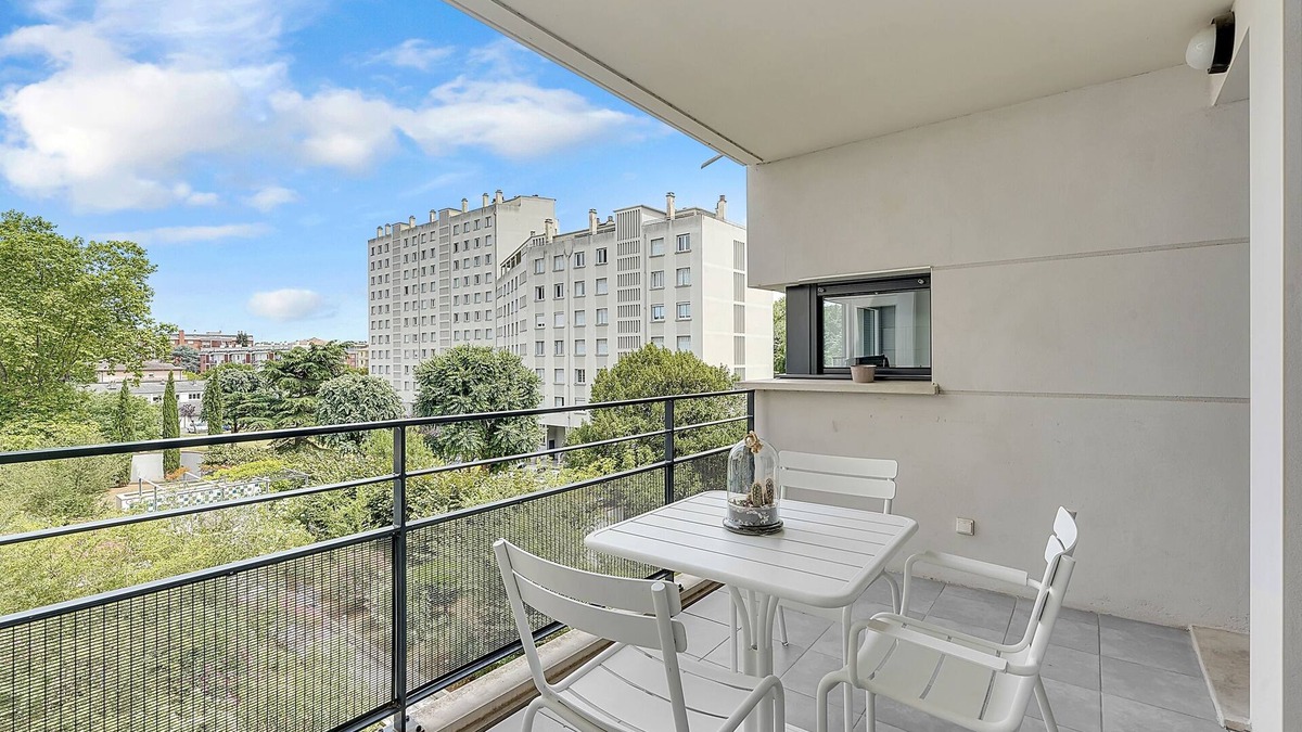 Saint - Michel Apartment | LE PRIEURE - One Bedroom Apartment, Sleeps 2