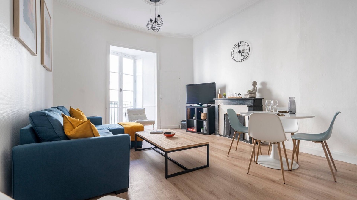 Graslin - Commerce Apartment | Le Puits d'Argent - Spacieux T2 au Coeur de Nantes