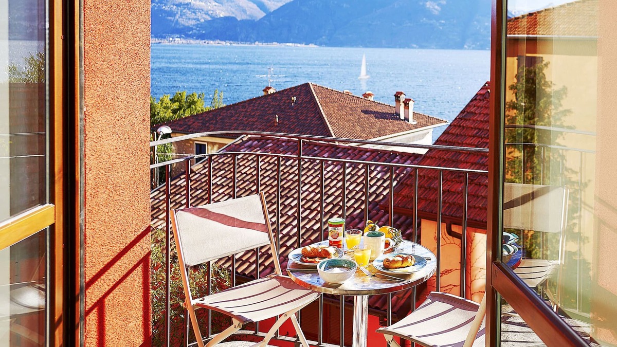 Acquaseria Apartment | Le Quattro Stagioni lakeview-beach-charging point electric cars-remote working