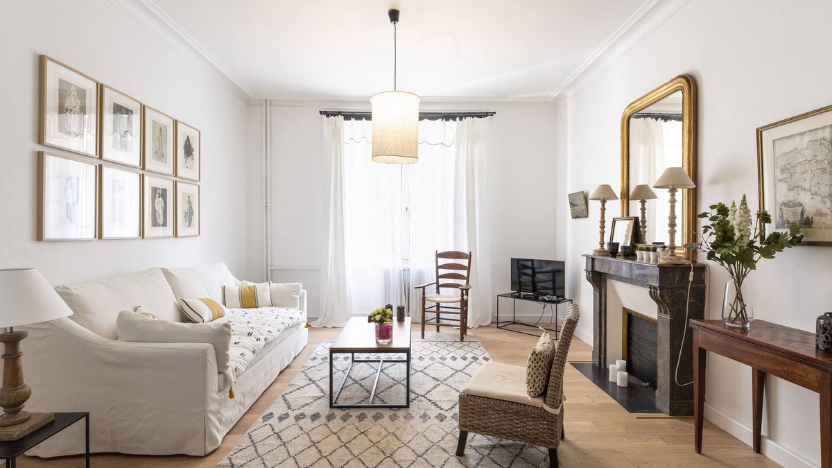 Centre Apartment | Le Récit - Two Bedroom Apartment, Sleeps 4