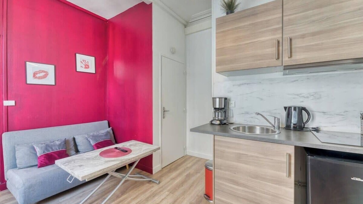 Quartier Pasteur Apartment | Le Red Touch, votre F2 au cœur de Rouen !
