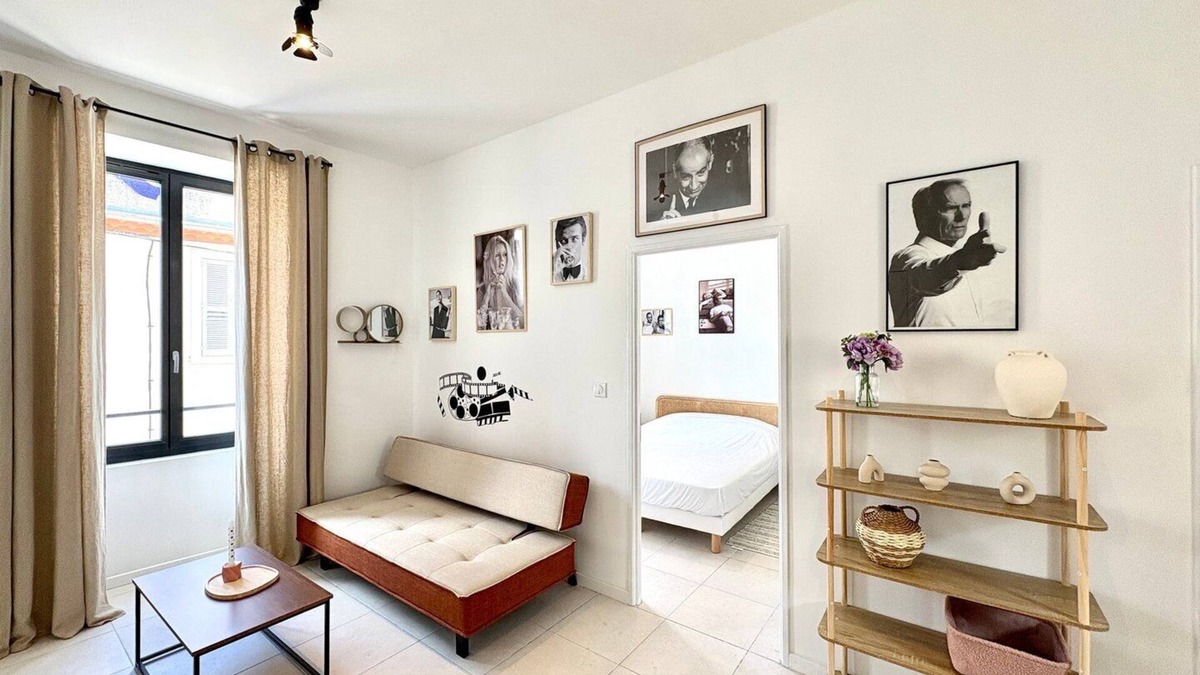 Cadereau Apartment | Le Rex, T2 with A/C, queen size bed, Nîmes