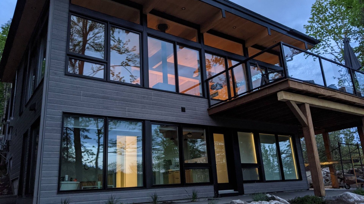 Wakefield Cottage | Le Riverain. Riverfront Modern Cottage.