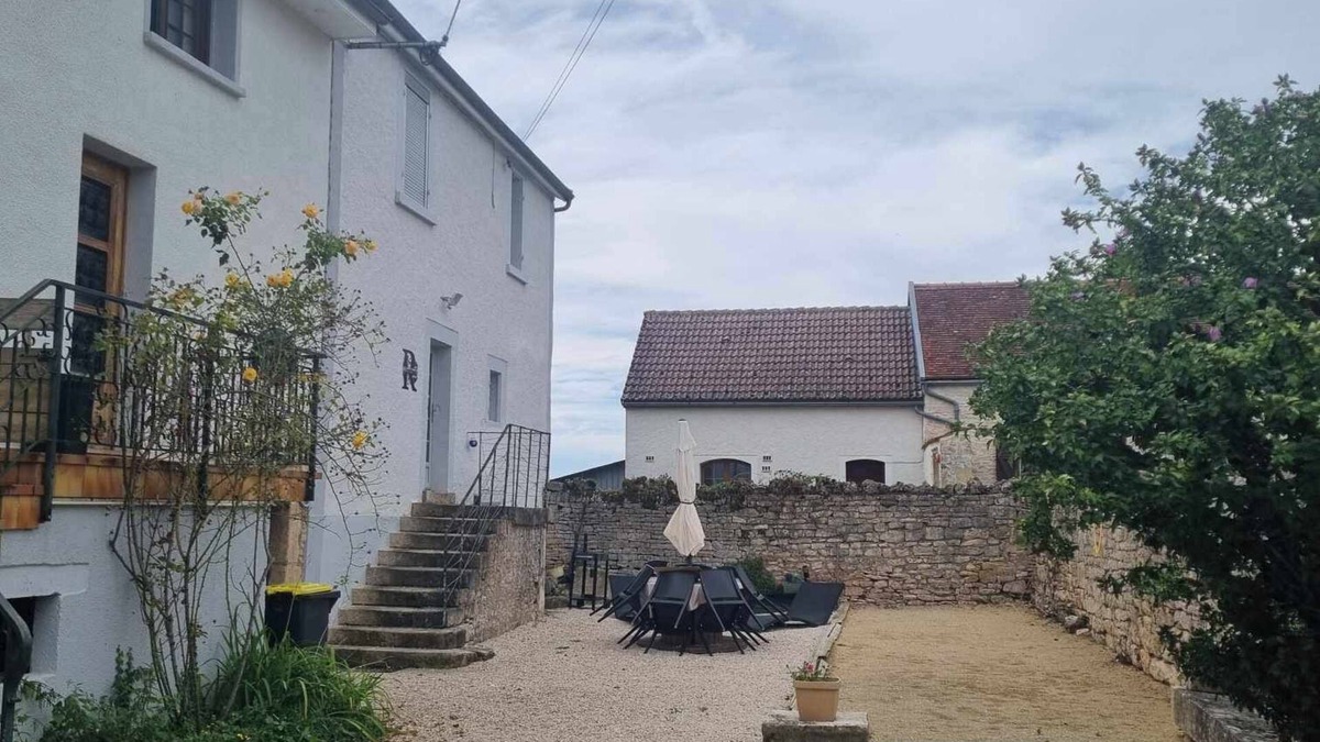Saint-Germain-le-Rocheux House | Le Rocagermanois - Pretty village house