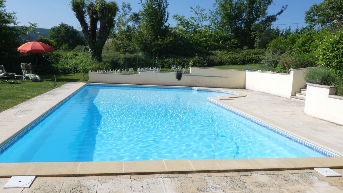 Penne-d'Agenais House | Le Rosier, Charming 2 bedroom Gite sleeps up to 5 people.