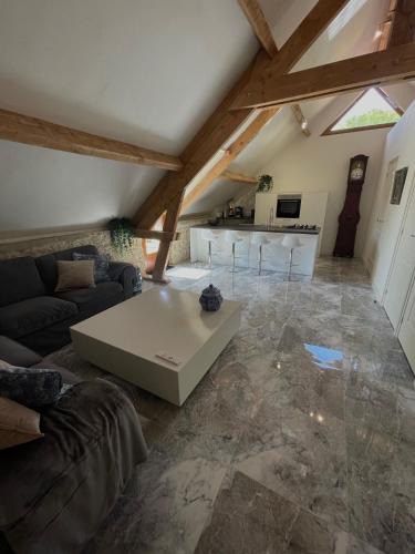 Degagnac Apartment | Le ROSSIGNOL APPARTEMENT MET AIRCO & PRIVE TERRAS