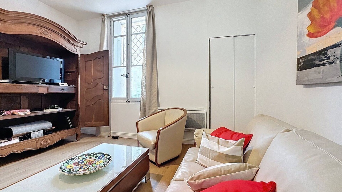 Gambetta Apartment | Le Saint Roch, Near Gare-Comédie