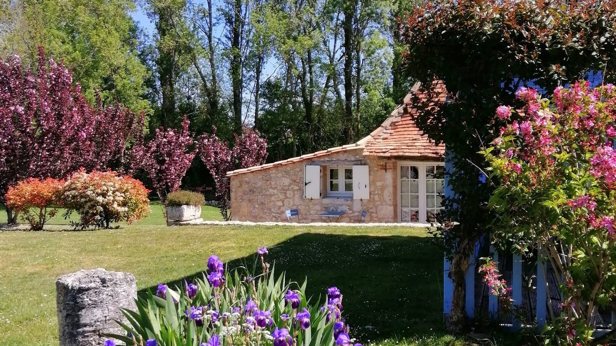 Monmarves House | Le Séchoir, Cottage of 75 m2 for 2 people with swimming pool, large park