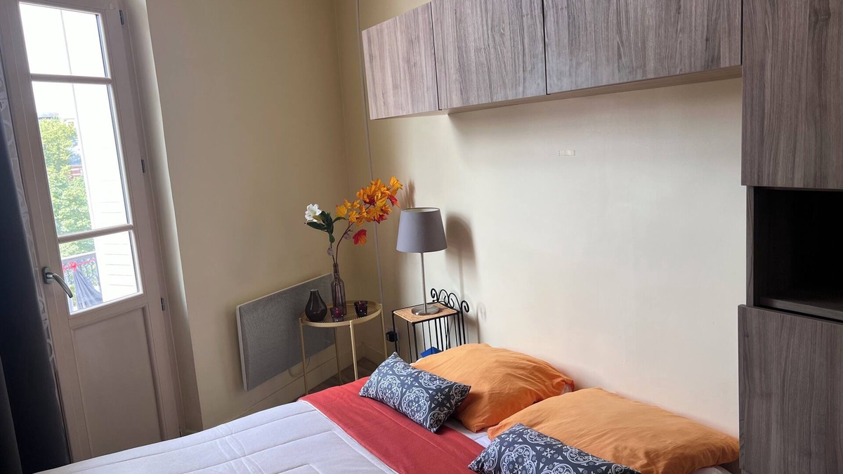 Cœur de Ville Apartment | Le Splendid -Hypercentre -Close to Opera and Parks -Thermal baths -Walkable