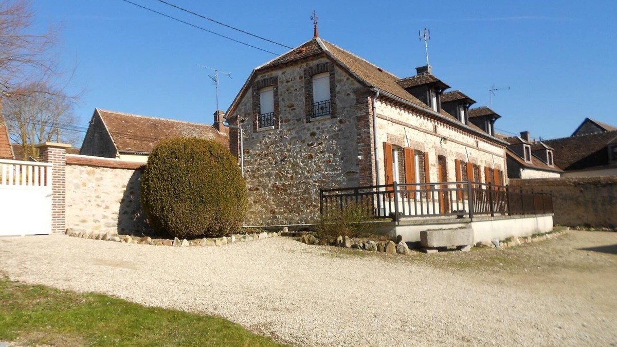 Bouy-sur-Orvin House | Le Tamaris - Bouy SUR Orvin