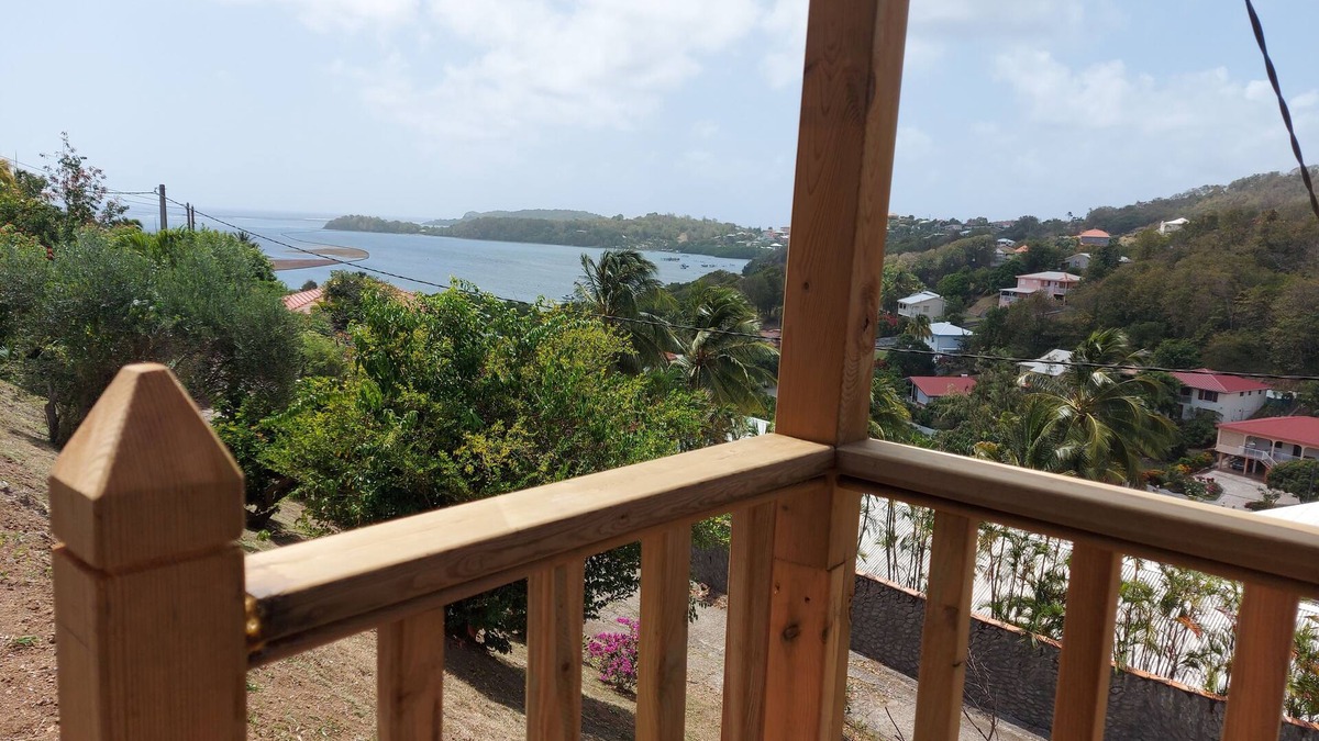 Le Robert House | Le Ti Colibri *vaste gite T2 SANS SARGASSES
