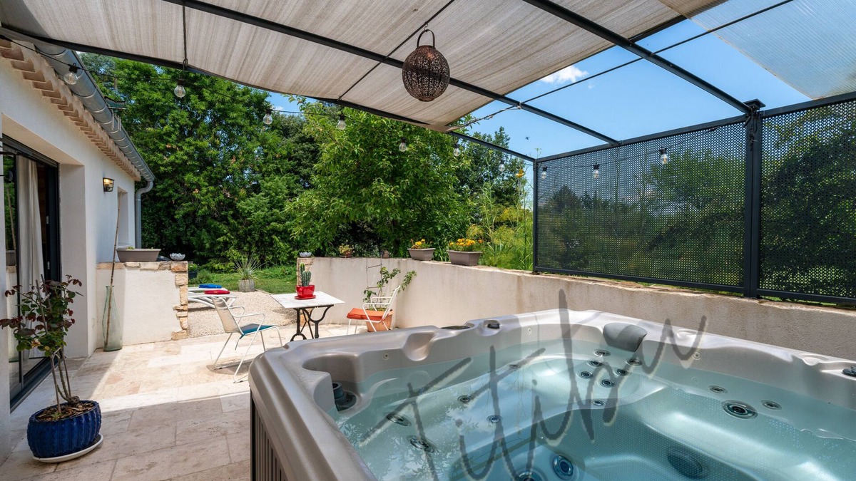 Saint-Paulet-de-Caisson Cottage | Le Titibu: Gîte and Spa between Ardèche and Provence, ideal for two