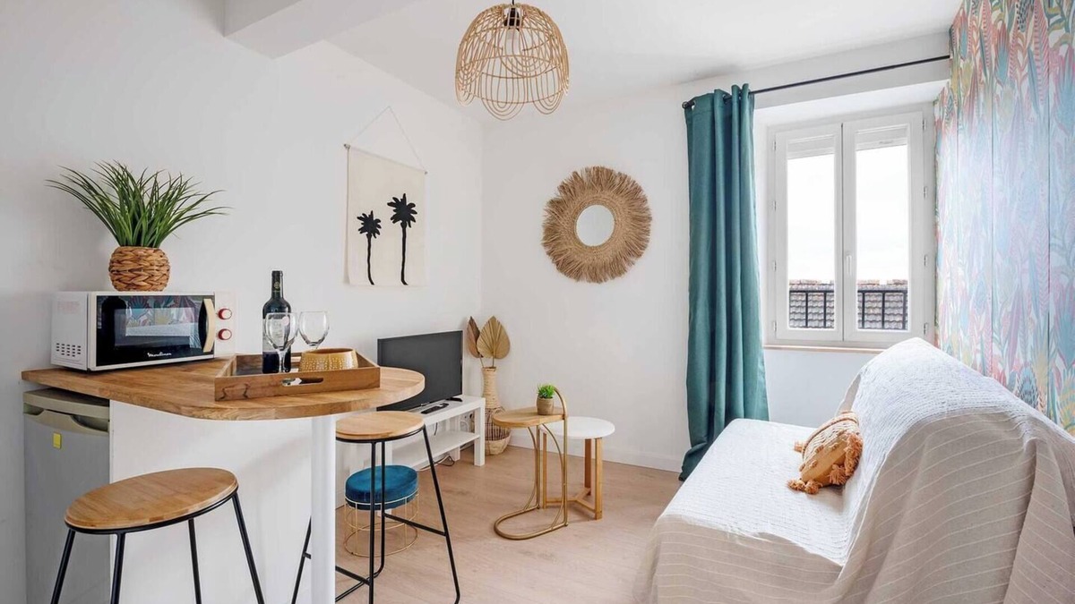 Mazamet Apartment | Le Tropical: renovated T2 Cosy and colorful atmosphere