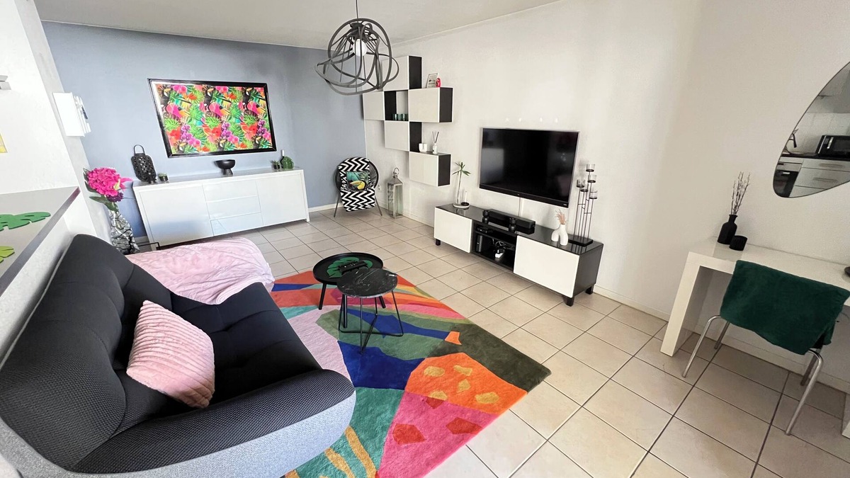 Cugnaux Apartment | Le Tropik joli 2 bedrooms