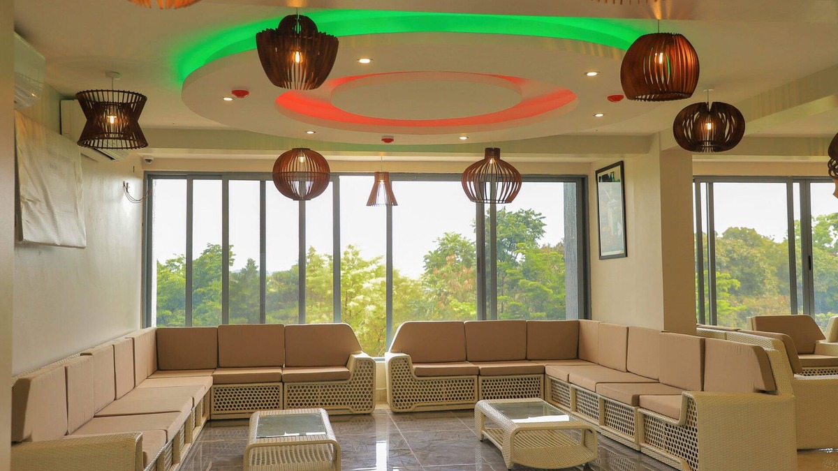 Arua Hotel | Le tsuba Grand Hotel