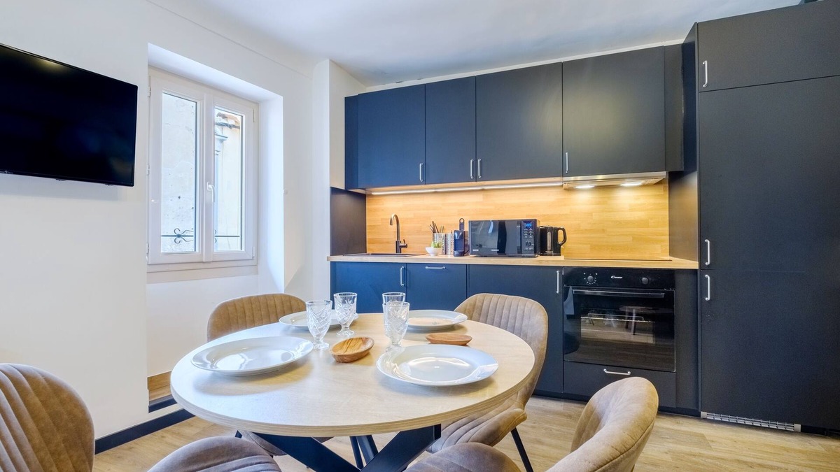 La Turbie Apartment | Le Turbiasque - apt climatisé - 500m de la plage