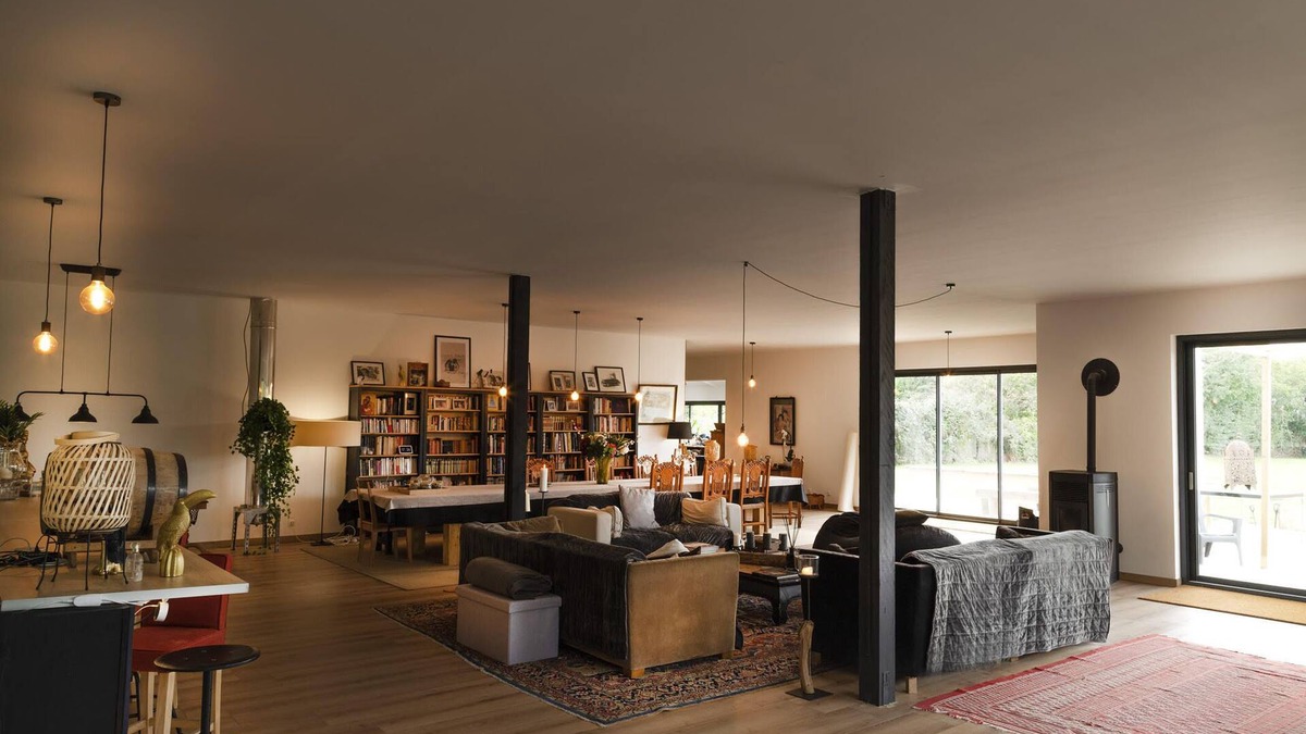 Beauficel-en-Lyons Villa | Le Val des Prés "A house like no other"