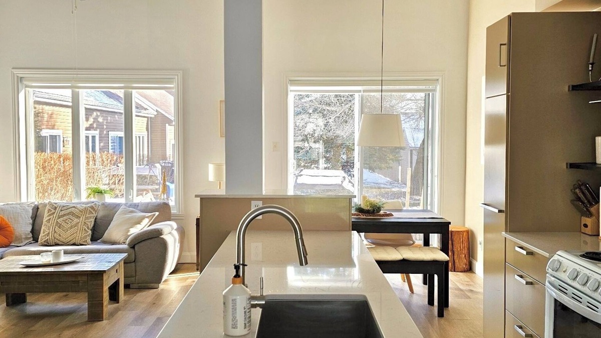 Beaupre House | Le Valmont | Townhouse 🌾