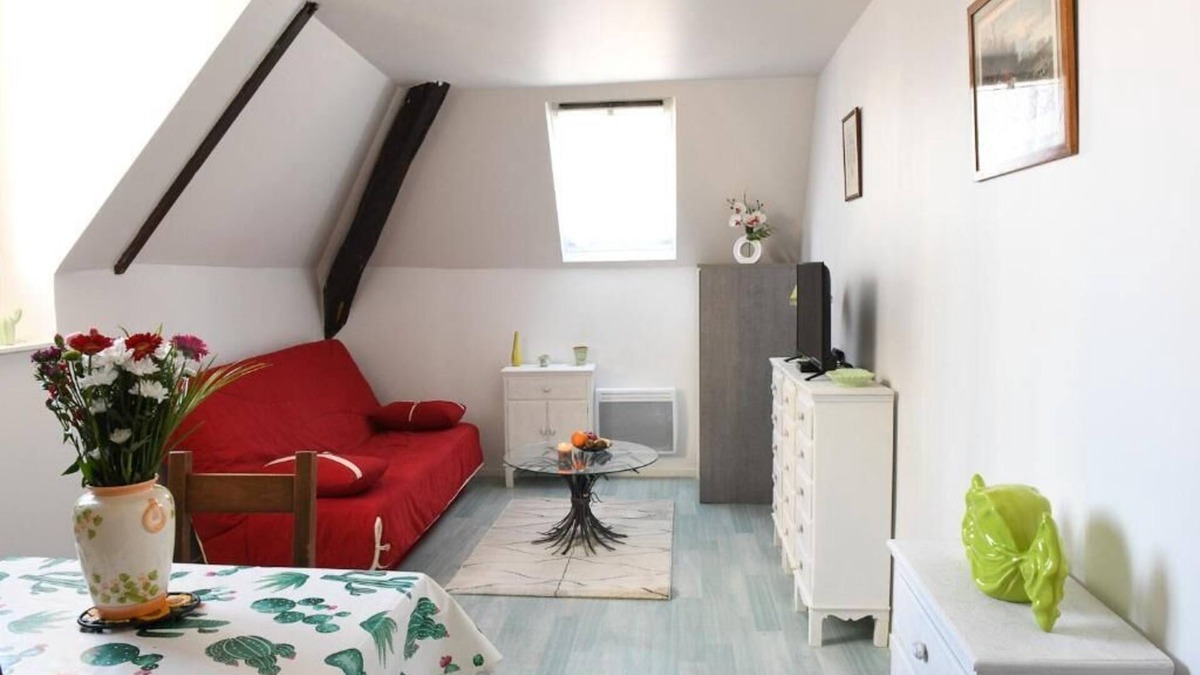 Dieppe Apartment | Le Verdier, 3rd floor, downtown Dieppe
