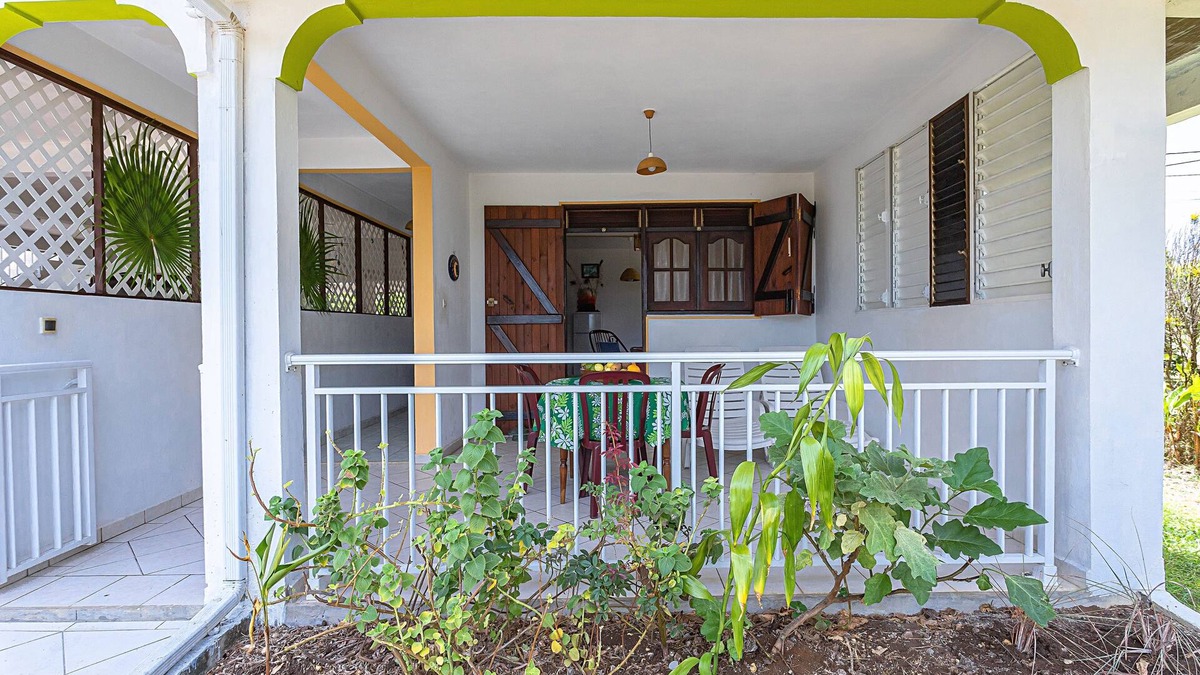 Petit-Canal Apartment | Le Verger de Charles - jardin arboré - Petit Canal Guadeloupe