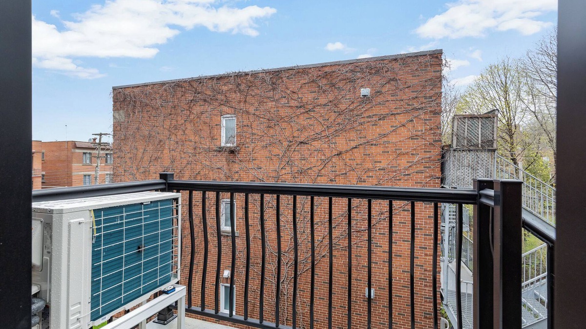 Cote-Des-Neiges—Notre-Dame-De-Grace Apartment | Le Victoria MidTown Montreal
