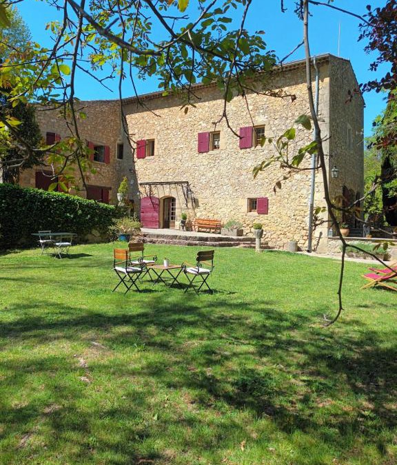 Jouques Bed & Breakfast | Le Vieux Moulin de Jouques