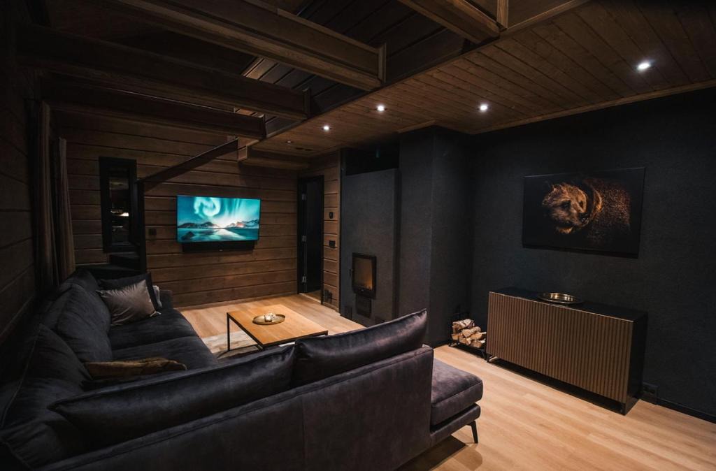Sirkka Ski Chalet | Le-Villa Black