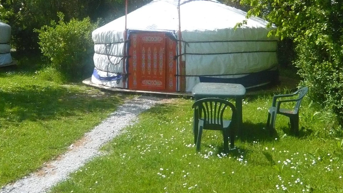 Saint-Benoit-des-Ondes RV Rental | Le Village Insolite