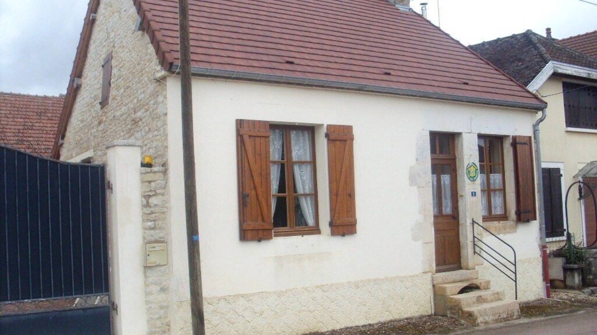 Polisot House | Le Village - POLISOT
