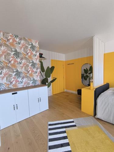 Metz-Centre – Ancienne Ville Apartment | Le Yellow - Moderne & design - Centre Metz - Wi-Fi