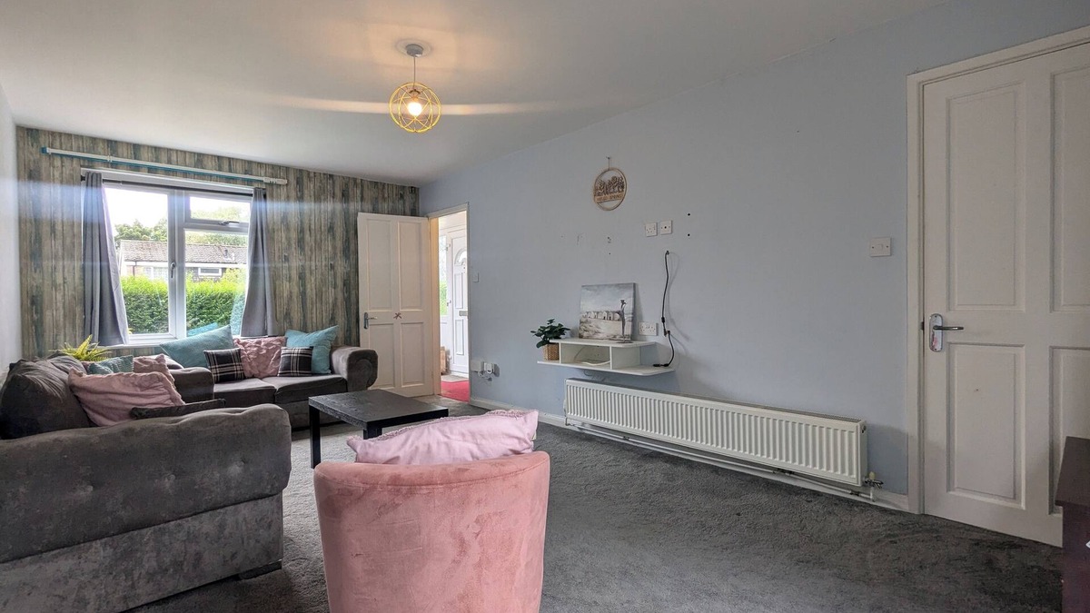 Harborne Apartment | Leabon Grove House - 3 bed 1 and half bath