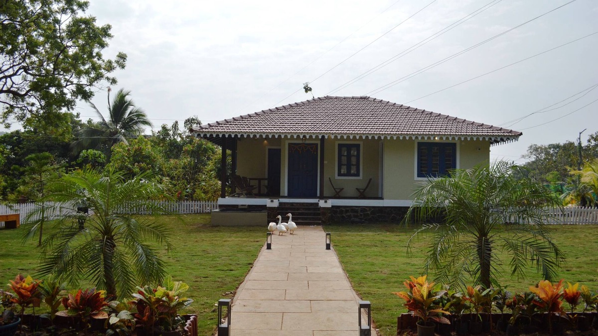 Alibaug House | Leaf Exotica Bungalow At Alibag