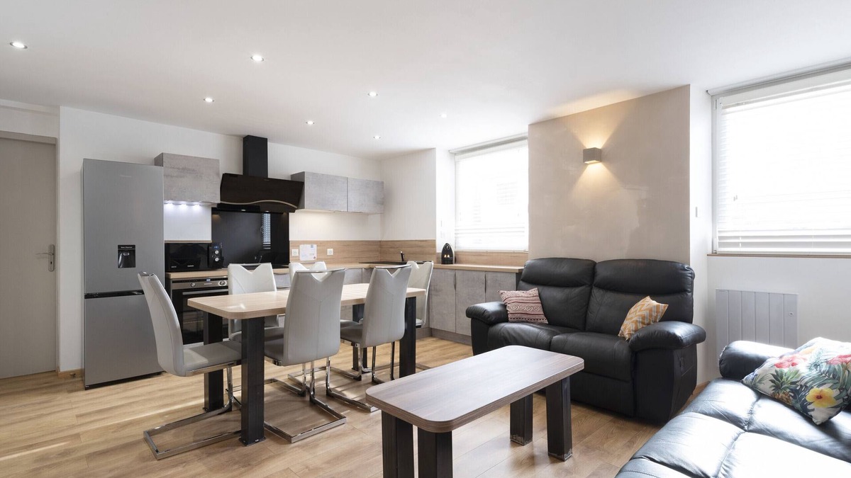 Vittel Apartment | Léandro: Charming 2-bedroom apartment in Vittel town center