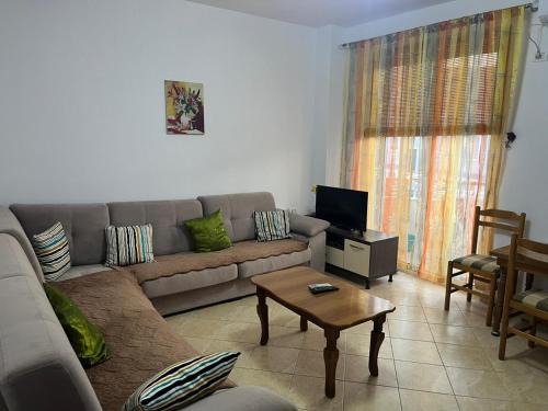 Rade Apartment | Learti Apartment