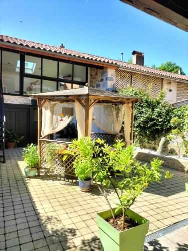 Izaut-de-l'Hotel Bed & Breakfast | Lecarréblanc