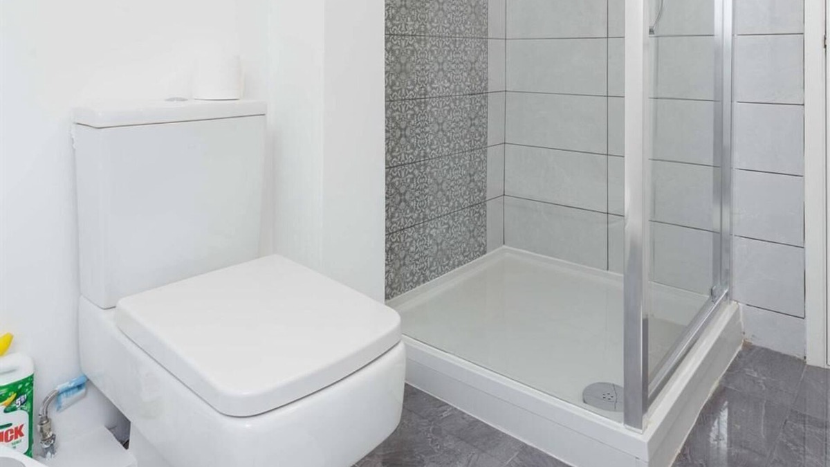 Chapeltown Apartment | Leeds 2 Bedroom Apartment Sleeps 8