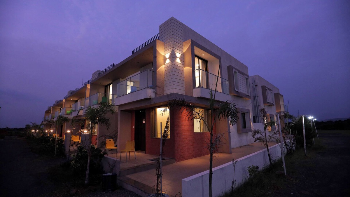 Rajpipla Hotel | Leena Resort