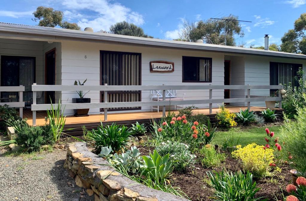 Brownlow Ki House | Leeward 'tranquil beachfront'