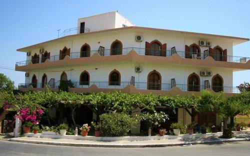 Kolymbari Hotel | Lefka