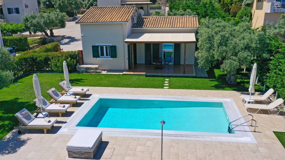 Tsoukaladhes Apartment | Lefkogea Villas