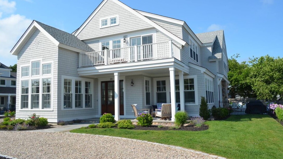 Popponesset House | Leg-A-Sea Luxury Popponesset Beachside Vacation House