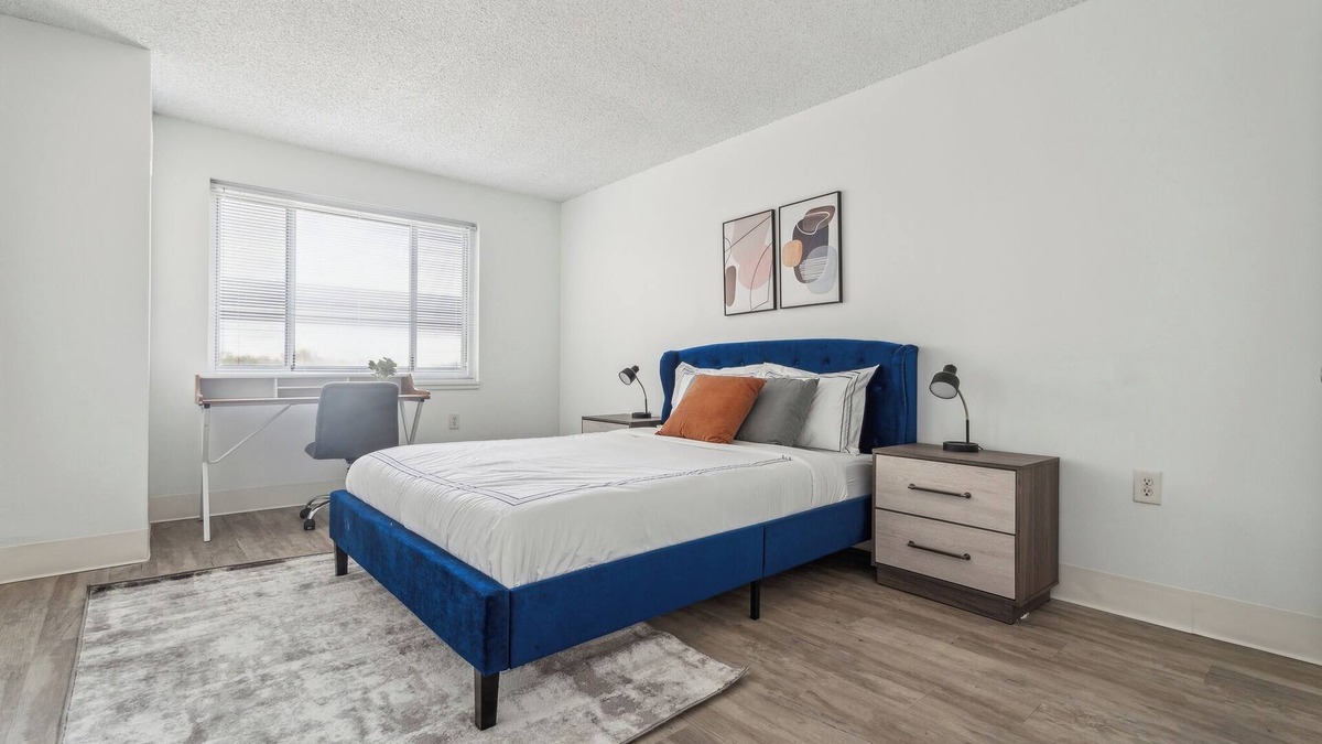 Richmond Apartment | Legacy at Imperial Village 808 I 2 Bed 1 Bath