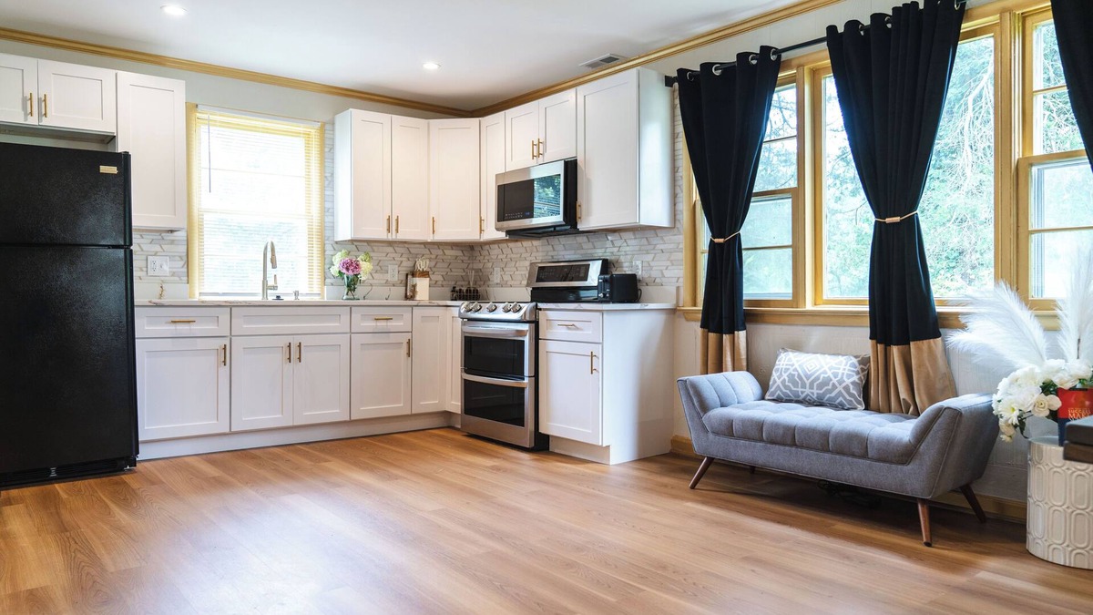 Upper Marlboro Bed & Breakfast | Legacy Villa