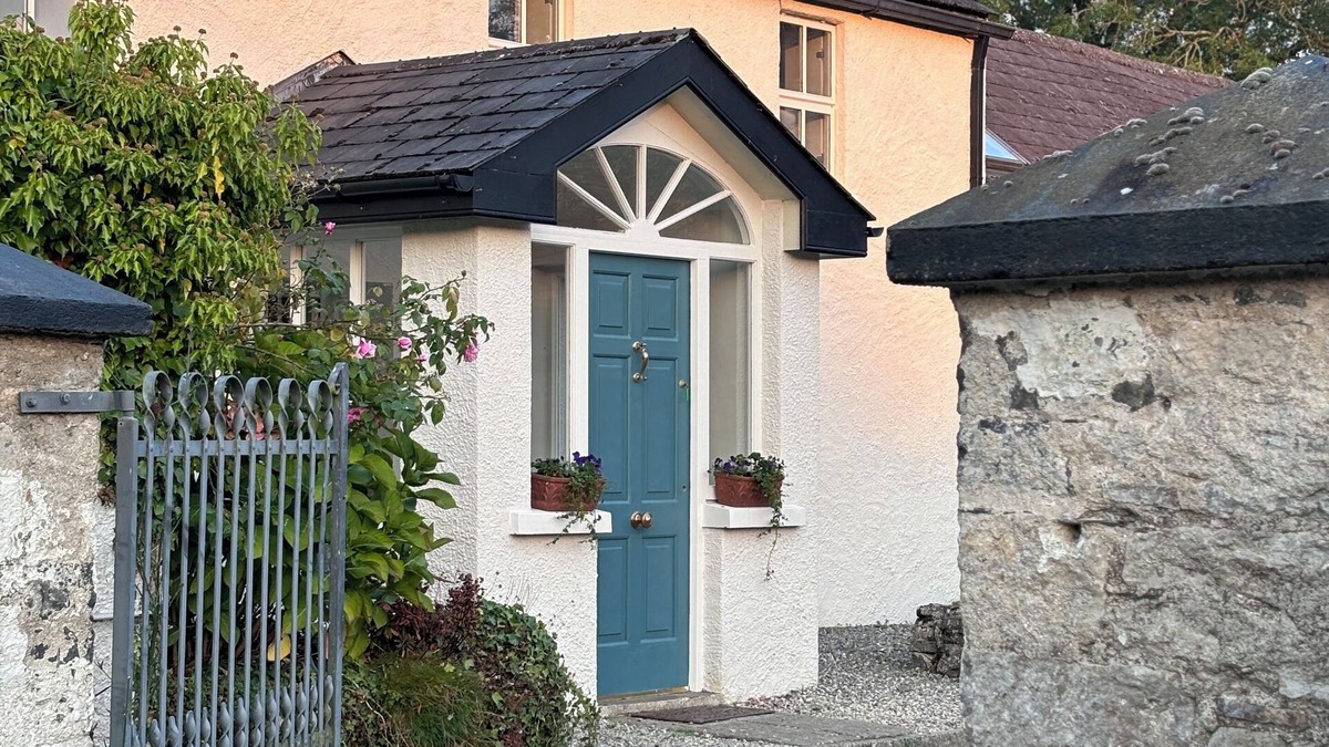 Thomastown Other | Legan Castle Farmhouse Irish Countryside Escape with Hot Tub