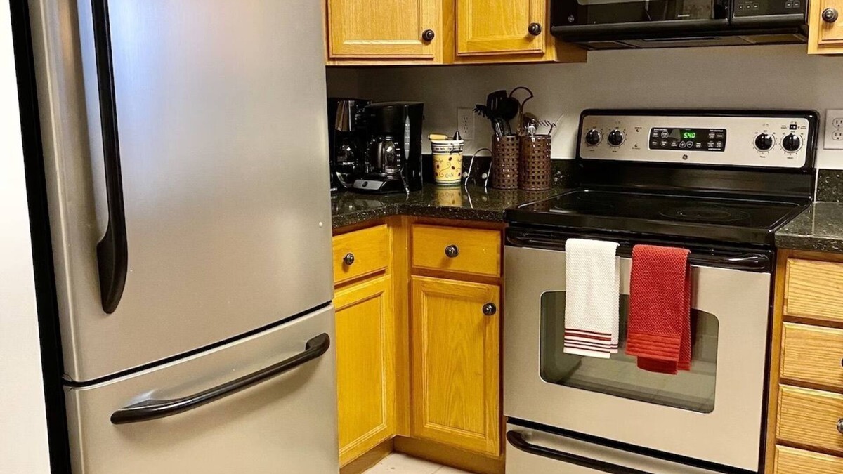 Red Hill Condo | Legends Golf Resort Condo Located Next to Ailsa Pub!