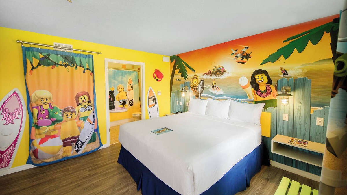 Cypress Gardens Hotel | LEGOLAND Bungalow Bliss, Family Play Areas, 2 Rooms, Water Park Access