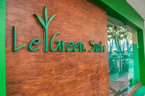 Ambon Hotel | LeGreen Suite Ratulangi