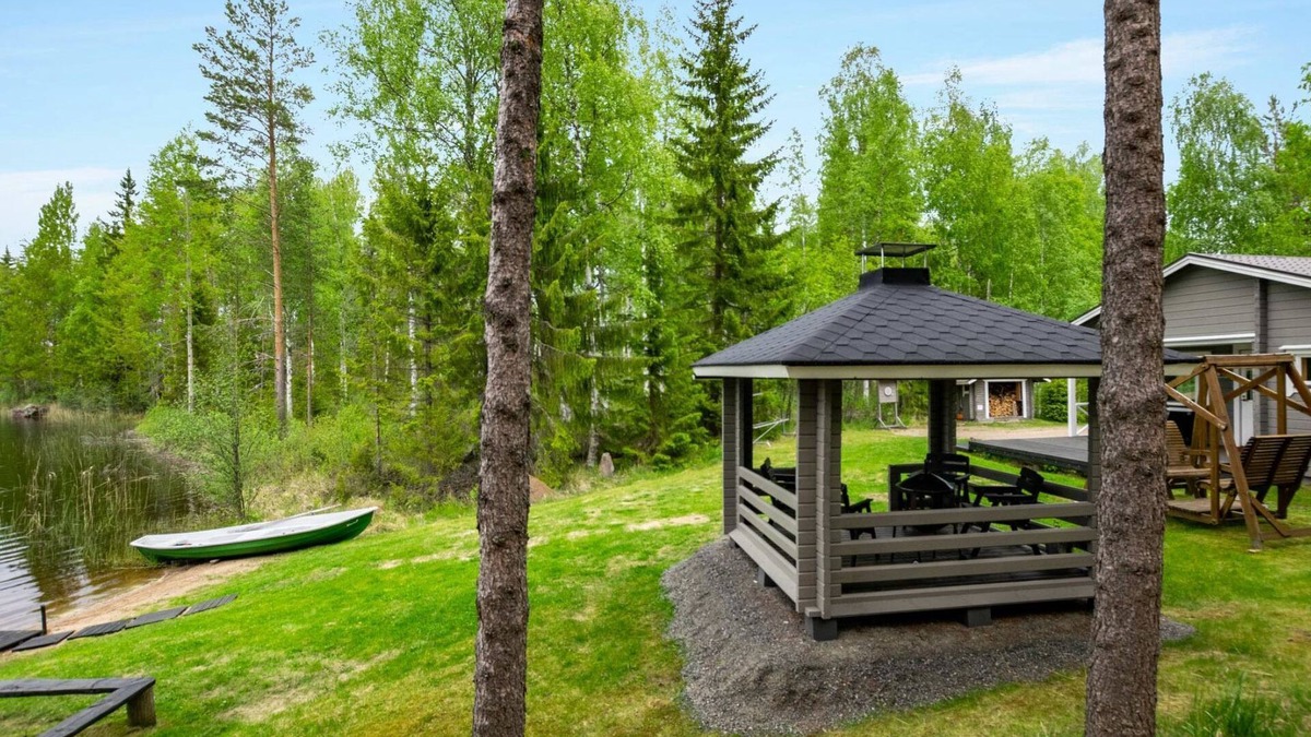 Rautalampi House | Lehtikuusenranta by Interhome